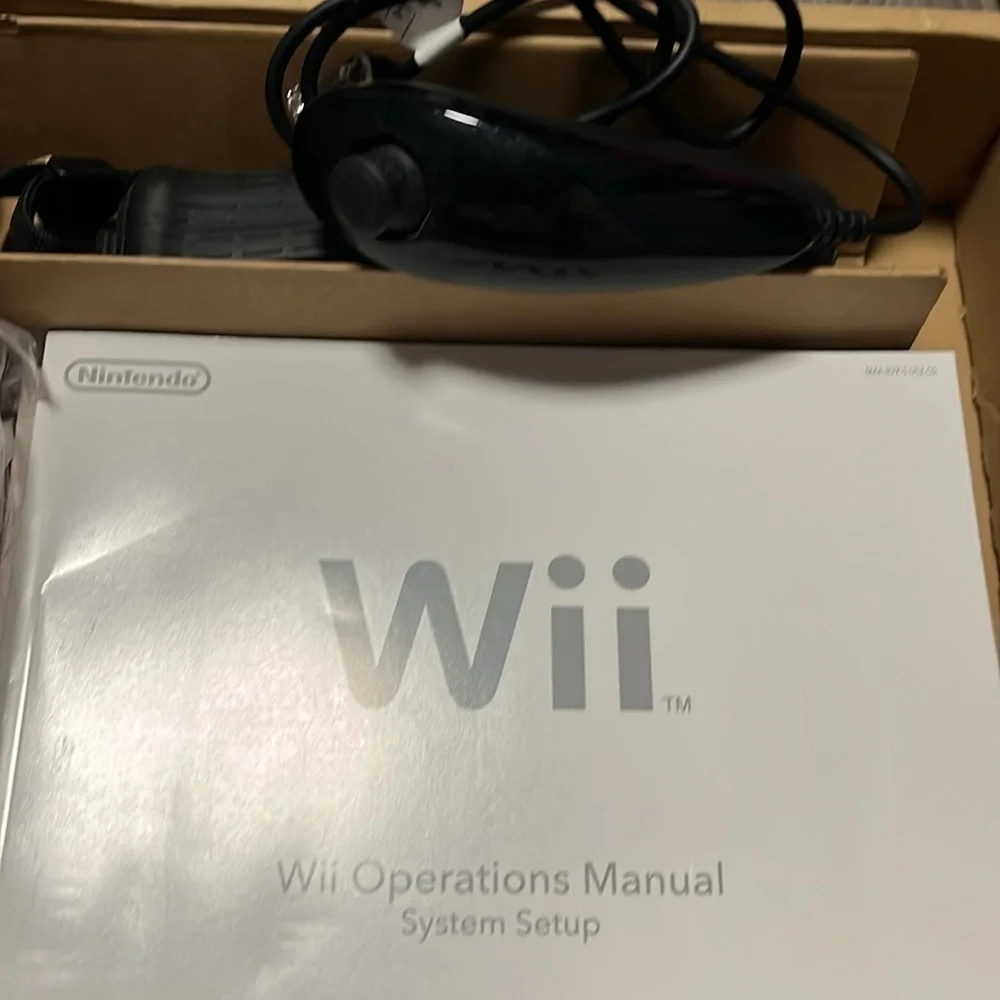 Nintendo Wii Console with New Super Mario Bros - Black! Missing game!